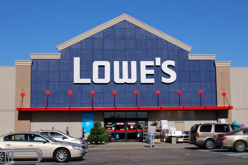 Lowe's strikes deal to build 120 million Calgary distribution centre