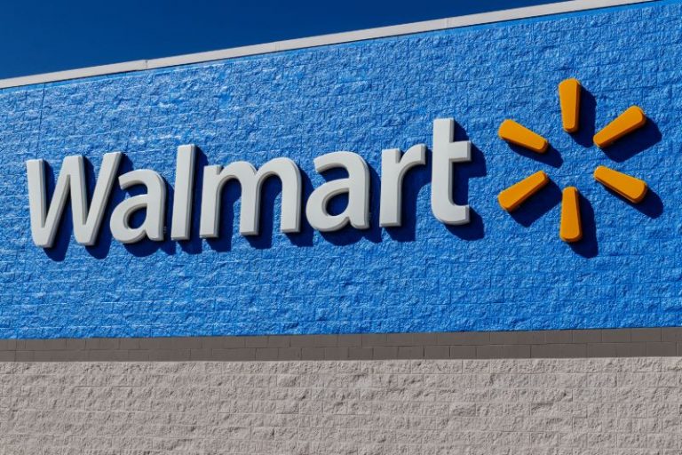 Ontario labour board certifies Unifor to represent workers at Walmart